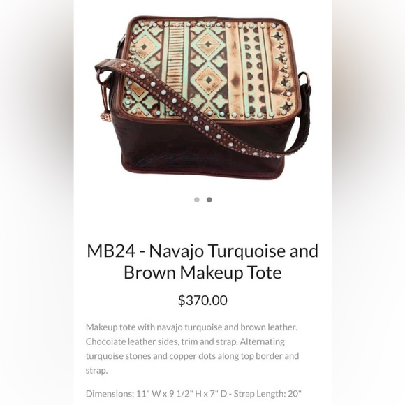 Double J Saddlery makeup tote. Large capacity! Used, but still in good condition - Picture 6 of 6